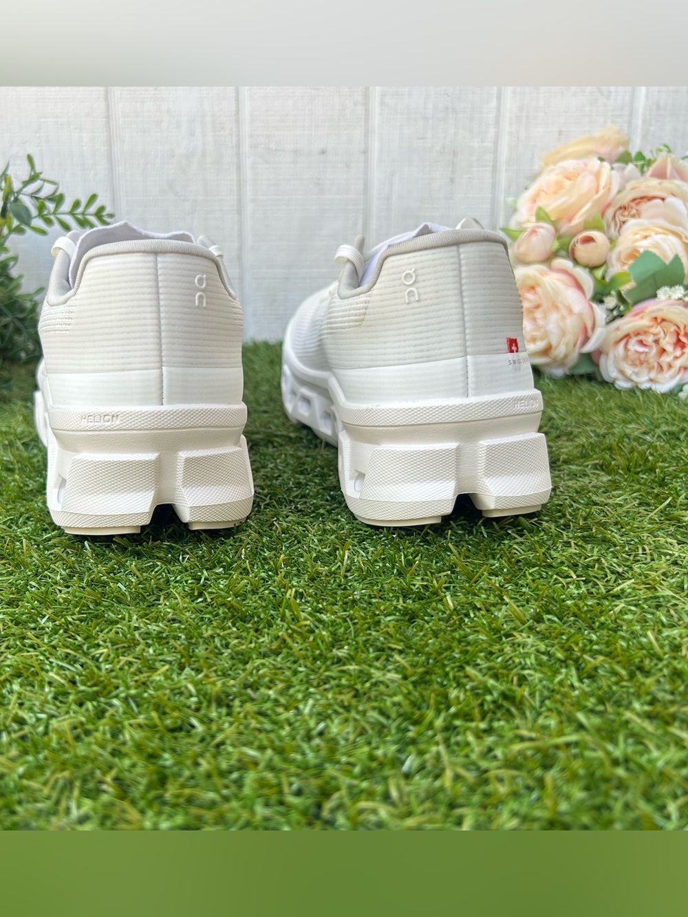 On Running Cloudmonster Void women Sneakers —White | White Sz 7 gently used
$170 - Picture 12 of 16